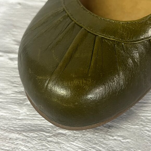 Miz Mooz Women's Trinity Olive Green Leather Kitten Heeled Shoes - Picture 15 of 16